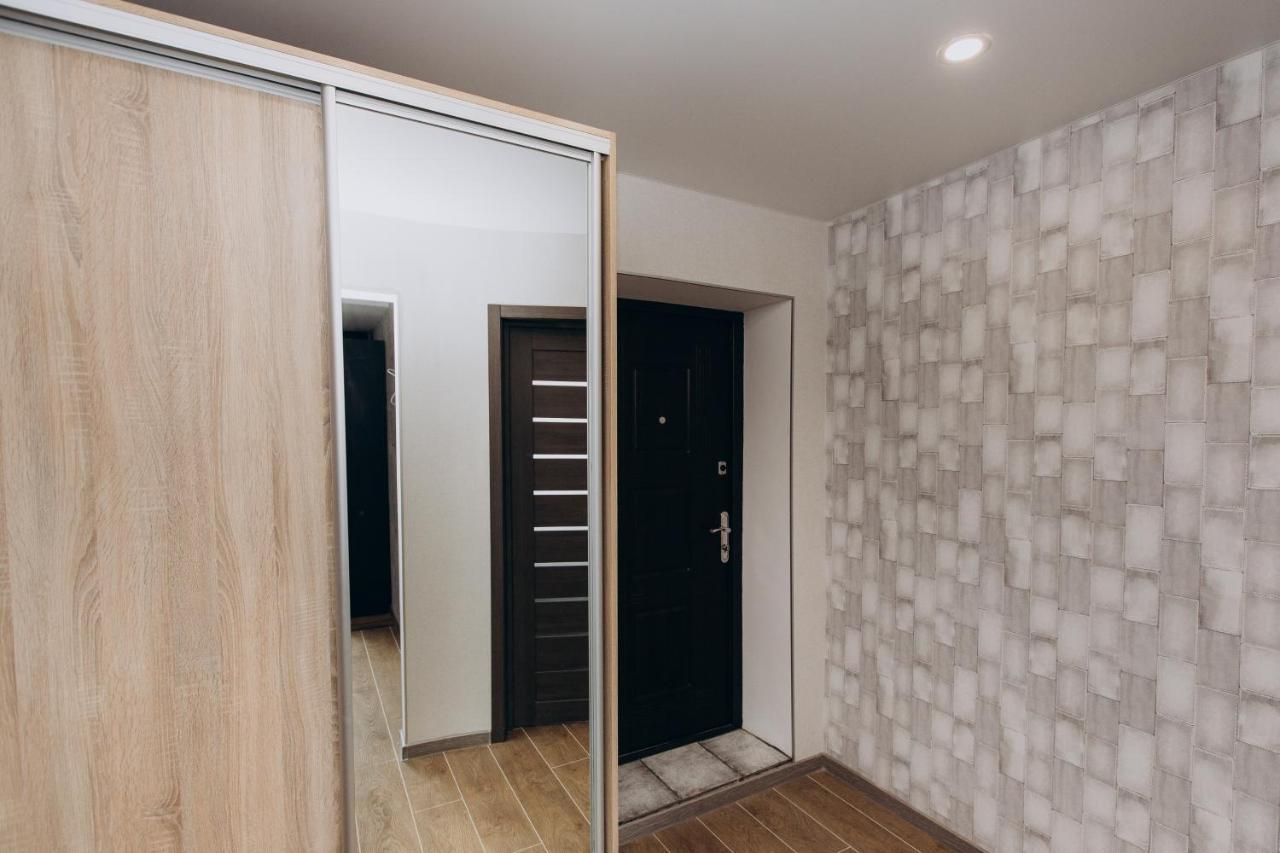 Luxury Apartments Neer Lavina Суми Екстериор снимка