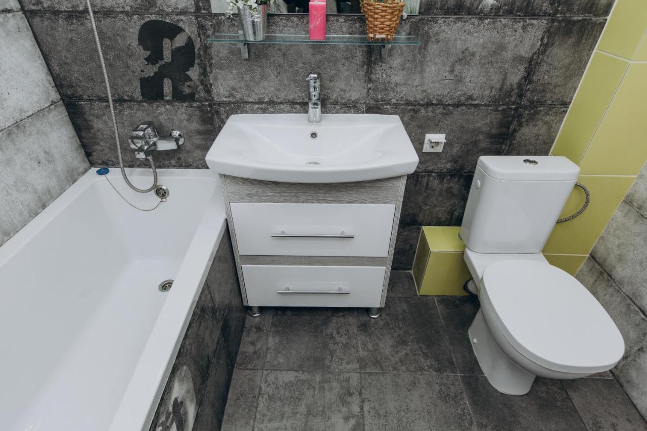 Luxury Apartments Neer Lavina Суми Екстериор снимка