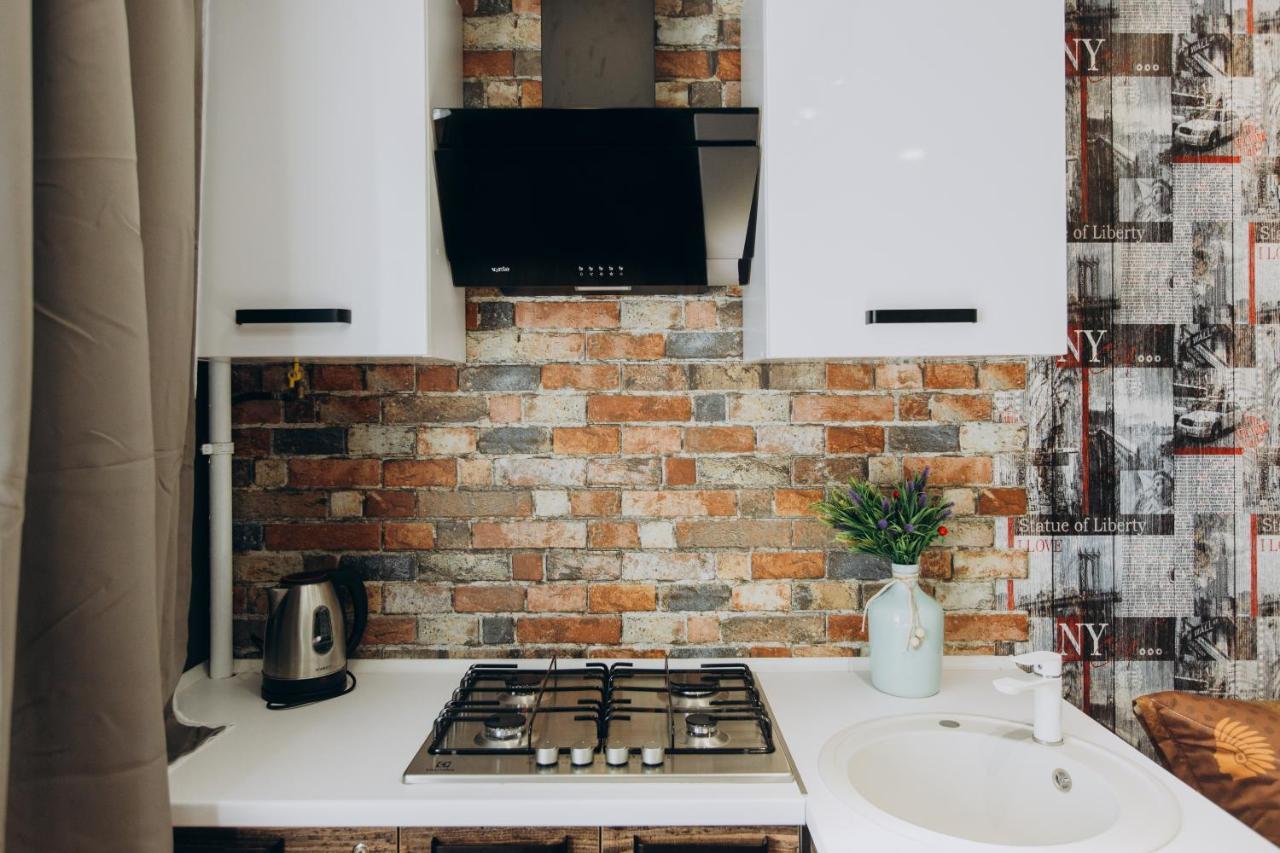 Luxury Apartments Neer Lavina Суми Екстериор снимка