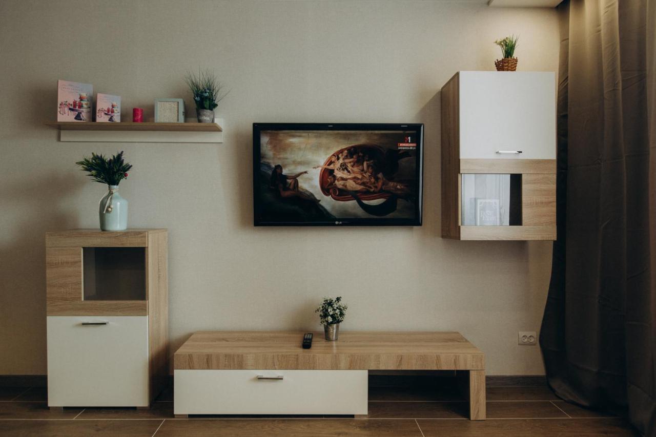 Luxury Apartments Neer Lavina Суми Екстериор снимка