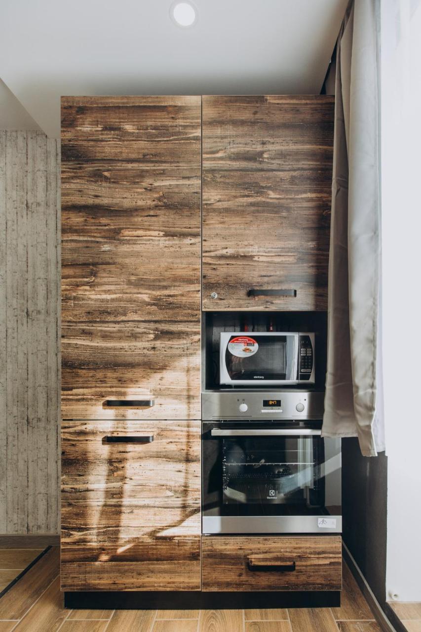 Luxury Apartments Neer Lavina Суми Екстериор снимка